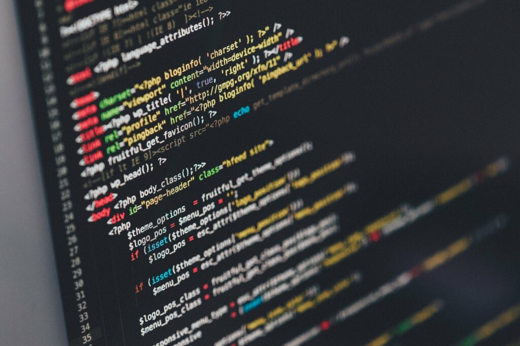 Site web lille : l'importance de la sécurité - écran affichant du code informatique